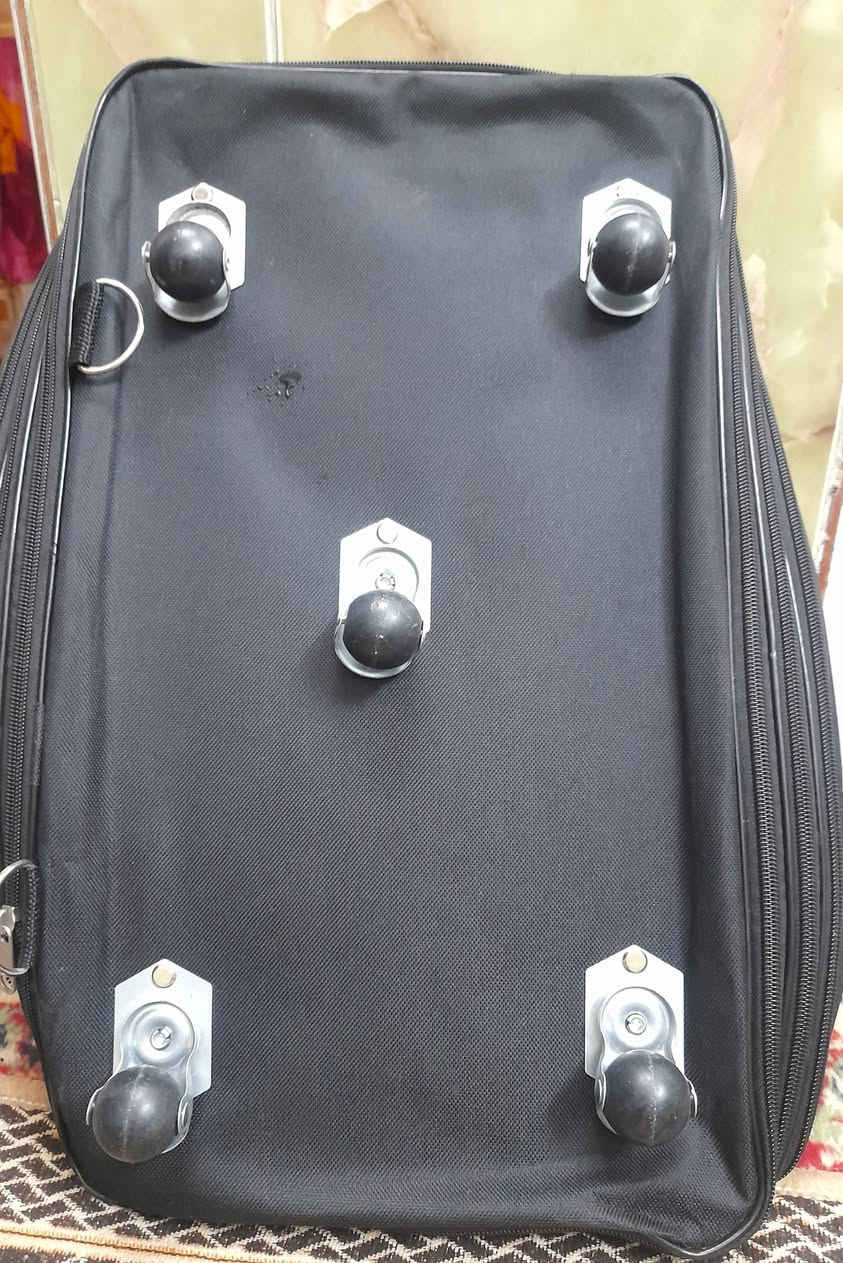 جنطة تتكبر وتصغر حجم كبير تايرات 
@إشارة


**إذا كنت صاحب هذا الإعلان وتريد حذفه لأي سبب، رجاءا أرسل رسالة إلى الدعم الفني**