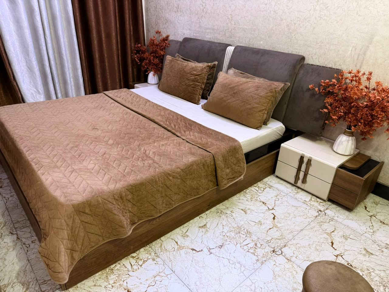 غرفه تركيه 8 قطع سرير مخزن اناره بالميز مكان بغداد اي استفسار خاص


**إذا كنت صاحب هذا الإعلان وتريد حذفه لأي سبب، رجاءا أرسل رسالة إلى الدعم الفني**