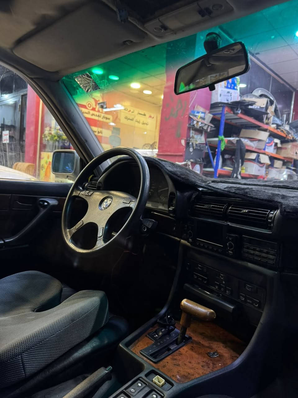 السلام عليكم
بي ام حجم 730
مديل 1990
رقم بصره مشروع وطني بأسمي
مكينه محوره VVTi لا تنقيص ولاتبخير  طخم تاير جديد حداديه جديده كهربائياتها كلها شغاله مابيها نقص غرفه جلد 
مصبوغه عام صبغ درجه اولى
هزتها بعدها ماصاقطه.
مكان السيارة ميسان 
 بيع فقط السعر 55 وبيها مجال قليل 
***********
