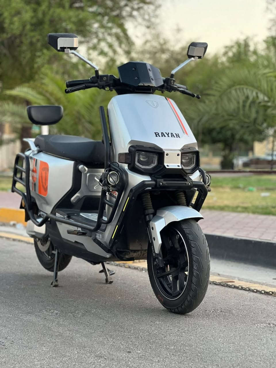 سلام عليكم شباب دراجه شحن البيع نوع الريان الوحش الكون المدرع  دراجه شهر مستخدمه فقط لا غير وصل المعرض موجود بيها مواصفات تخبل الله شاهد دراجه كامله مكمله ع فحص كلها من طول الطول تجي وتفحص وشوف بعينك كلها جاهزه. المواصفات 👇🏻

الموديل 2026
النوع الريان وحش الكون المدرع معا بلوجكترات 
البطاريات 6دبل مسطره كرافين 38امبير ❤️
السرع 1.2.3
الدراجه مدرعه بل كامل معا بلوجكترات  او دواستً الرجل. دواسات الراكب الخلفي 
الدراجه بعدها وكاله بعدها بخط تاير 
السرعه دراجه 80🤫حقيقي معا وزن 
شاحنه اصليه من شركه الريان
تشغيل بصمه سكيورتي
تشغيل عن بعد
جهاز انذار السرقه
مري أصليات
دبل اشاره
لونها مميز كلش 
كشن سياحي vib
بريكات دهن دسكات هدروليك
اشاير رباعيه متكامله
لايتات زنون معا رماش قوي جدا 
شاشه تاب تعرض الك كل عطل يوجد بل دراجه 

اي استفسار  خاص 

***********

مكاني بغداد
