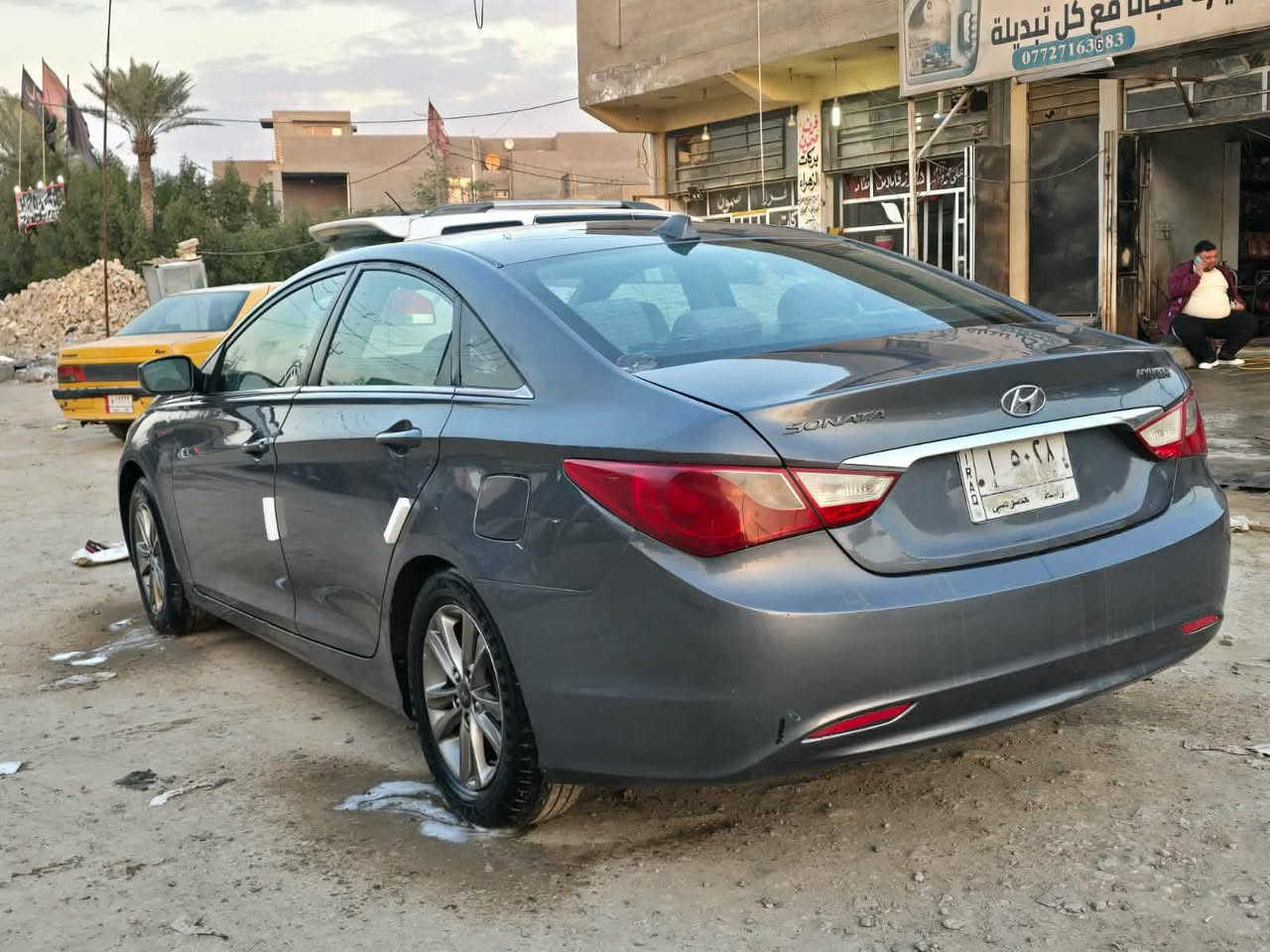 سوناتا 2011 سياره جديده وجاهزة من كلشي جديدة بمعنى الكلمة مكفولة من اي حادث بيها رشات صبغ بسيطة جمالية ابيع احزام السعر 82 رقم واسط مشروع وطني بأسمي مكان السيارة حلة رقم الهاتف ***********
