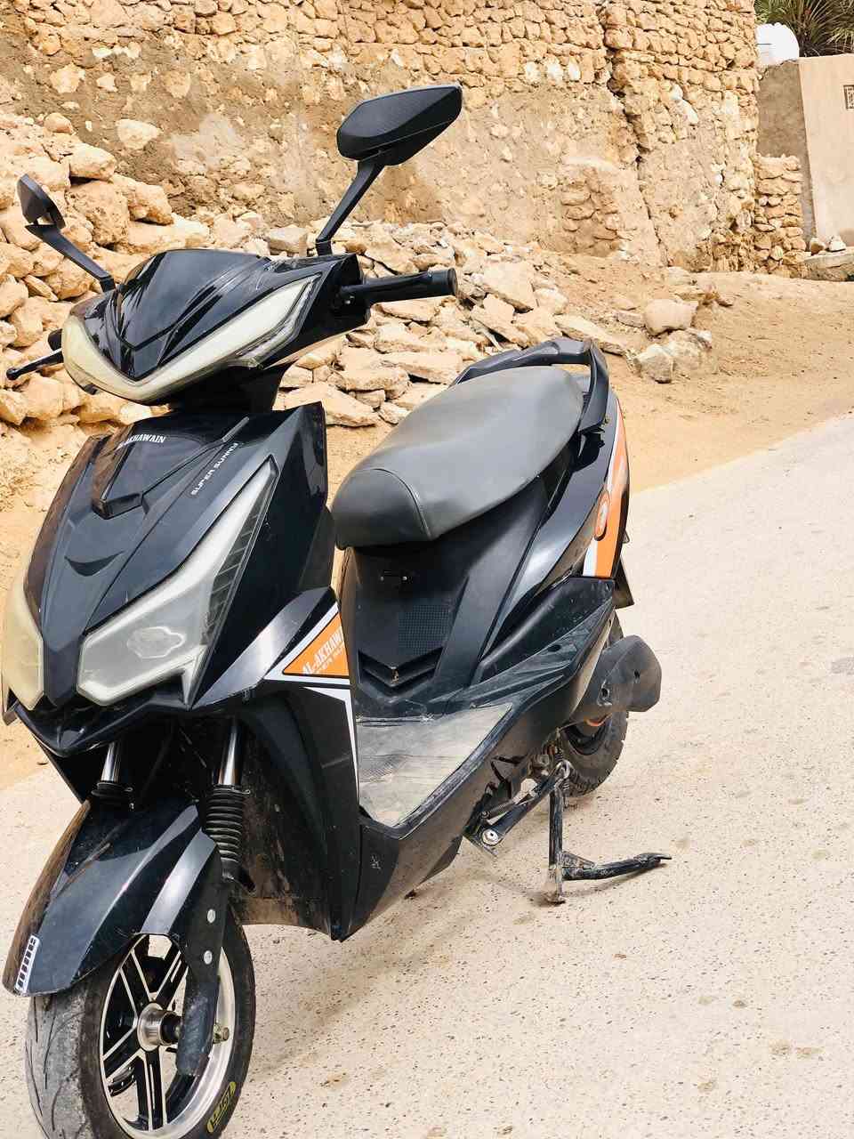 ماطور شحن للبيع بطاريات جدد موديل 25 قشره نظيف سعر والاستفسار على هذا الرقم ***********
