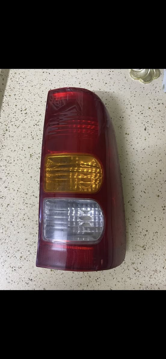 السلام عليكم
بك لايت ايمن  اصلي ما بي اي ضرر قيم واخذ


**إذا كنت صاحب هذا الإعلان وتريد حذفه لأي سبب، رجاءا أرسل رسالة إلى الدعم الفني**