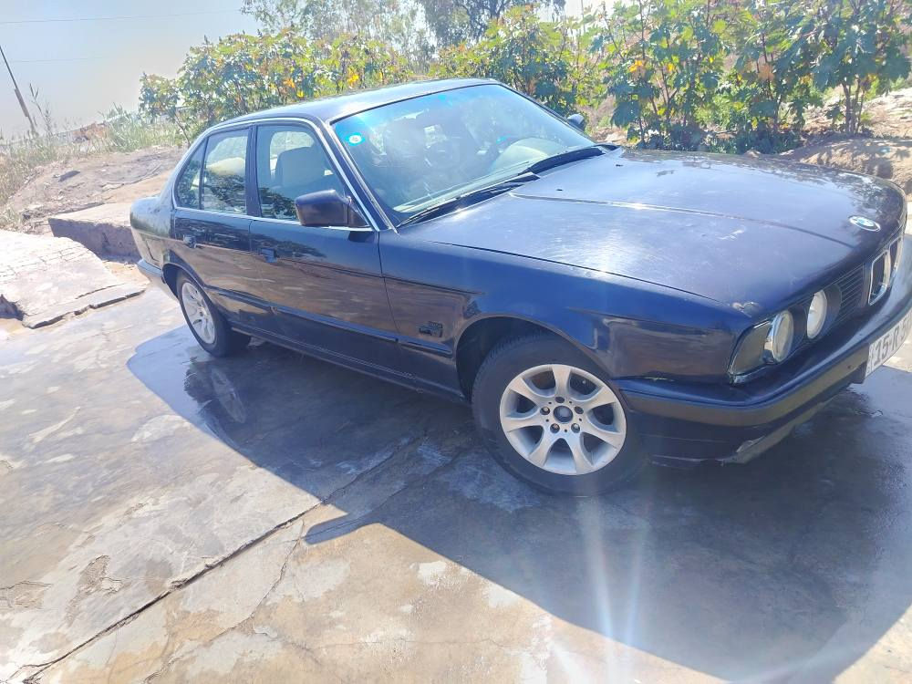 سلام عليكم للبيع بيئم 1990 رقم نبار نكليزي مشروع وطني سنوية لل30تحويل موجود كير وتماتيك ومينة خير من الله صدر حدادية نضيفات كهربائيات كلهة شغالة غرفتهة حلوة سيارة مصبوغة للجمالية سياره احلة من صورة  سعر48وبيهة مجال مكاني بابل اسكندرية *********** الفلوجة, الأنبار
