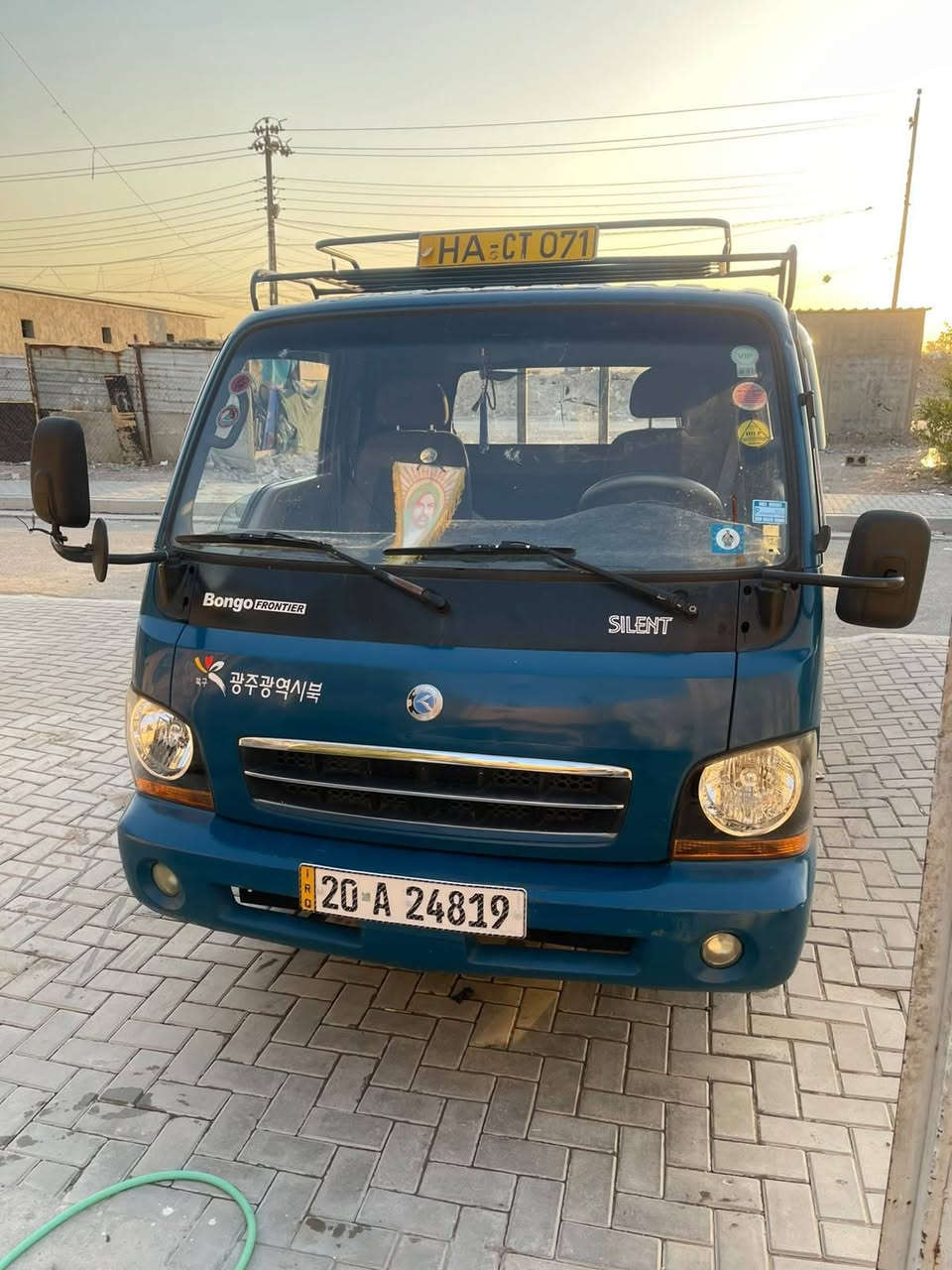 كيا ام عيون مديل ١٩٩٩ السياره خير من الله بسمي مكينه كير خير من الله سعرهه ٧٩  وبيهه مجال مكاني بغداد ***********
