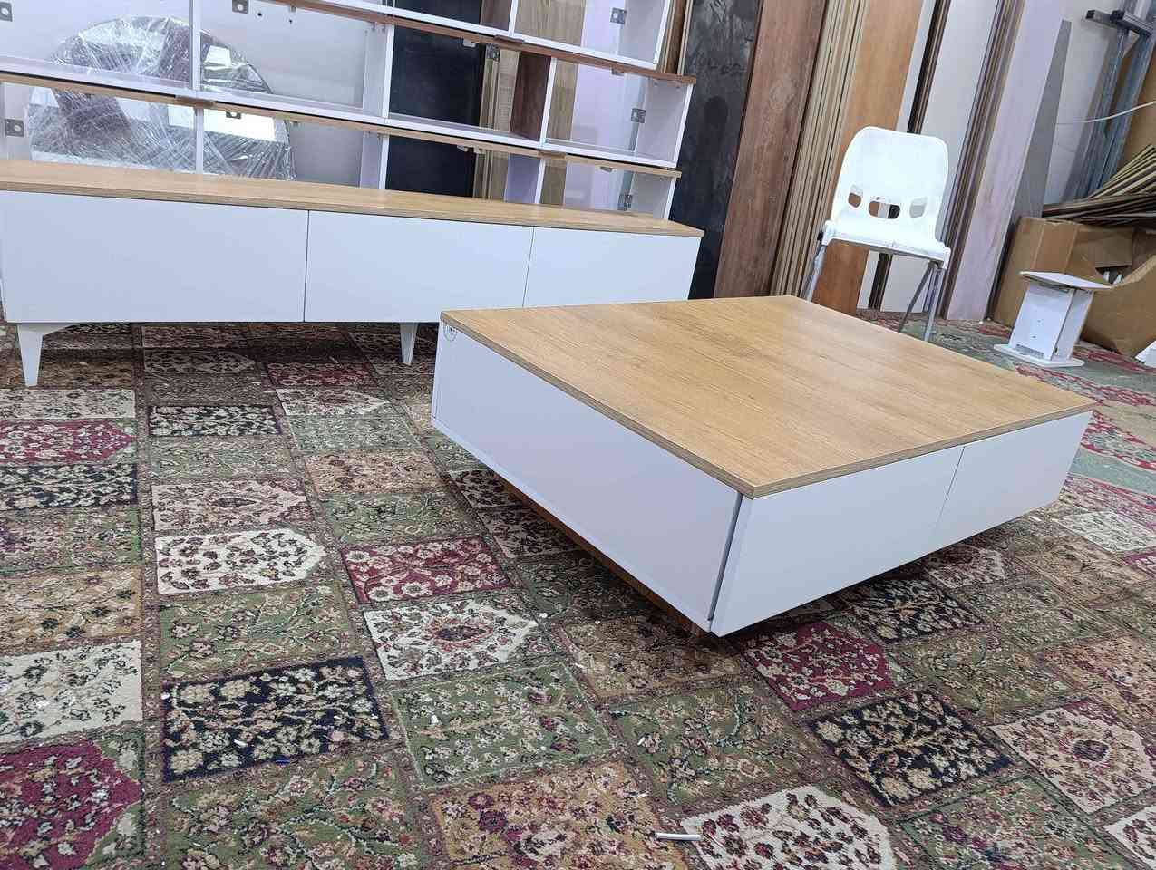 مێزی ناوەڕاست لە ڕەنگی مێزی تیڤیەکان بەردەستە لە ئێستادا چەند دانەیەکی سنوردارمان لێ دروست کردوە نرخی 80 هەزارە لە بکرەجۆم گەیاندن تەنها 5 هەزار بۆ ناو سلێمانی
*********** السليمانية, العراق
