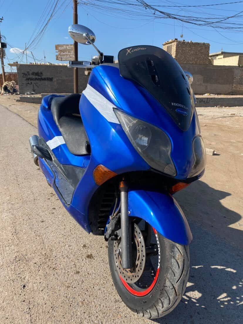 السلام عليكم 
فورزه 0/10للبيع مكينة قبل يومين مجفته تجفيت درجه ولى   أستان حساس صالنصه رياضي  جاهزة بس نقصها التريشة الجوة اليسرة دراجة خير من الله  دراجة السعر مليون و300 وبيها مجال العنوان بغداد الحميديه هاتف ***********
