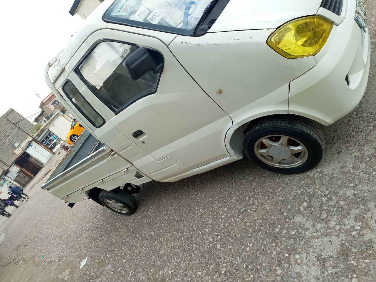 بسم الله مرحبا هافي للبيع موديل ٢٠٠٧ كير محرك شرط لاصرف لا بخار بخاخ شواصي معمر بدون صبغ كشره حيل نضيف تخم تاير جديد كهربائيات كله شغال منفيس الاصلي كامل دوشمه جديد سياره مابيه نقص سعر ٢٠ بي مجال قليل ☎️ اسيا *********** زين واتساب *********** مكان كركوك تحياتي للجميع
