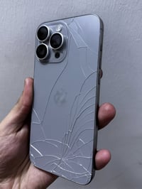 آيفون ١٥ برو ماكس • ٢٥٦ • بطارية ٨١٪