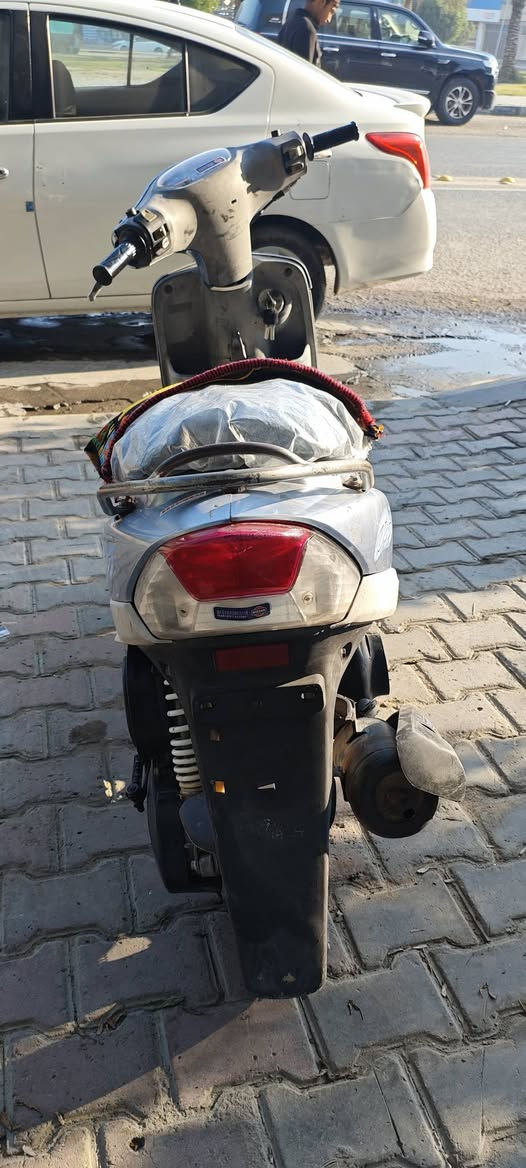 سلام عليكم....
دراجه ماكس منغولي 🛵 للبيع
دراجه شلعه معدل سلف هندر كهربائيات كلهه شغاله 
دراجه جديده  بلادية
أي نقص مابيهة 
العنوان كربلاء (حي الرمضان )الاستفسار الاتصال على الرقم 📞 ***********
