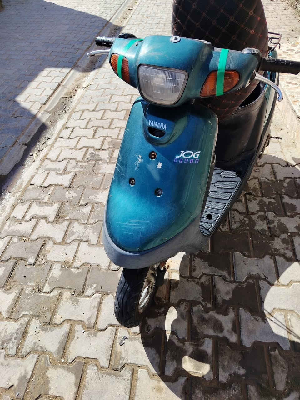 السلام عليكم دراجة بطه للبيع نهضه فول بس كسر بالكفر مثل ماموضح بالصورة سعرها ٢٠٠ وبيه مجال قليل الشراي رقمي ***********
