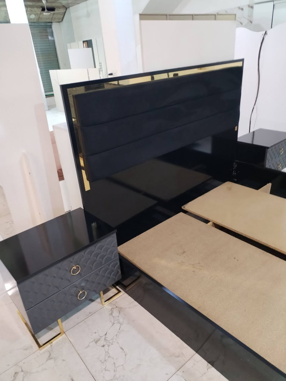 غرفه نوم تركي 10قطع كلش نضيف للستفسار ***********
