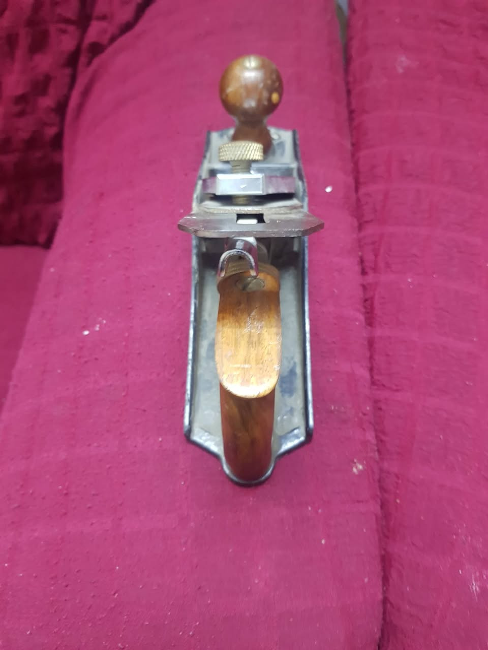 السلام عليكم اخوان للبيع يوجد توصيل
***********
