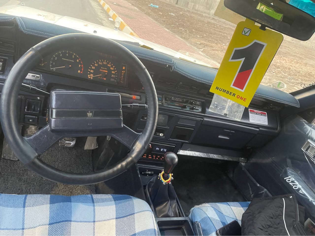 ماشاءاللە لەماڵی هەموو لایەک
سەیارەی کلاسیک 
توێتا سۆپەر ساڵۆن 
ناو شین 
مۆدێل ٨٦
ئاڕم پلاستیکی سلێمانی 
بەشەرتی ئاڕم و ئەوەلیات 
غەرامەشی بەشەرت 
مەکینە ئەڕنەبی ۲.٥ دوو نیو
بەشەرتی سەد فیتەر
گێڕ عادیە 
سڵایدە 
تەبریدە و تەنها غازی تیانیە
٤ جام کارەبای 
٤تایەی خەت سپی لۆکی لەژێرە
کەپی بیلادیە
تاقم پەردەیە 
پێش و دوای کەپسە 
کارەبای هەمووی بەشەرت
تەقەو ڕەقەی بەشەرت 
ئەکسل و گاردنی بەشەرت
شانسی بەشەرت
ناو و دەری زۆر لۆک ماوەتەوە
دەعامی بۆ دەعامی بەشەرت
سعری ۳٨ گەڵاو معاملە
بۆ پەیوەندی
***********

*********** السليمانية, العراق
