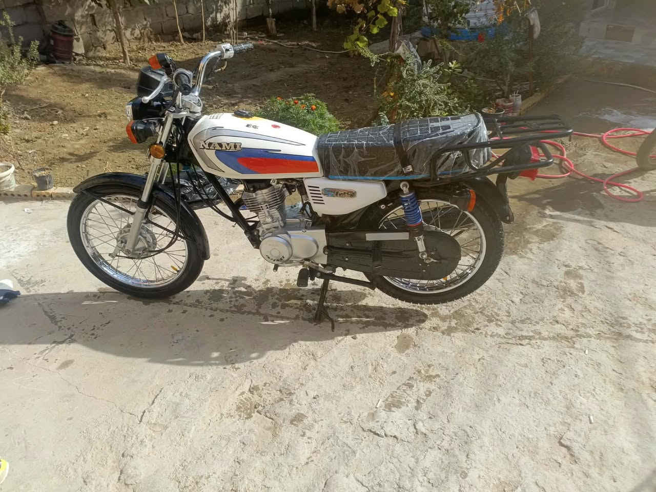 سلام عليكم ورحمه الله وبركاته دراجة للبيع موديل 24تعميرة 25مكينة انتنس برغي ما مفتوح اسعر 800قفل اوراق سكنر مكان كربلا حي العباس الستفسار ***********
