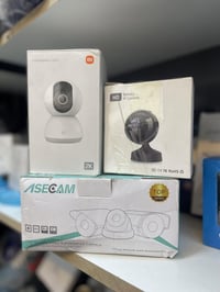 ٣ كاميرات • ٢ داخلي • ١ خارجي