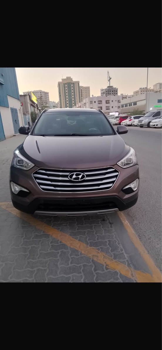 Hyundai Santafe 2016 model mid options 
7 seater SUV
Fresh import from USA 
Not accident from any side 
Low mileage 
Location Sharjah 
4WD SUV
Run and drive 
RTA passing guarantee 
Engine gear chassis Everything perfect 
Just buy n drive الشارقة, الإمارات العربية المتحدة


**إذا كنت صاحب هذا الإعلان وتريد حذفه لأي سبب، رجاءا أرسل رسالة إلى الدعم الفني**