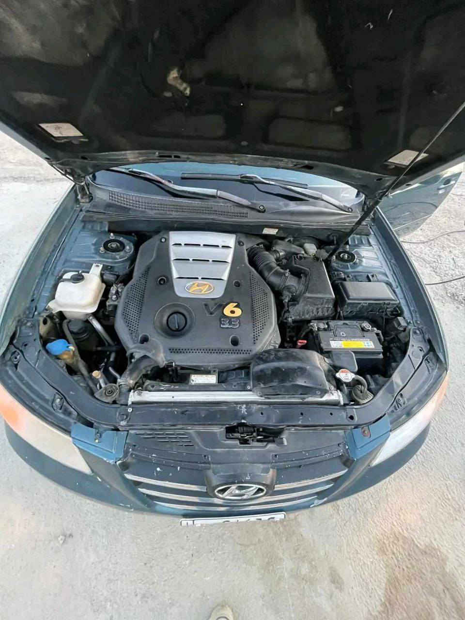 سلام عليكم سوناتا 2006 وارد امريكي ليبل واحد بيه صبغ بنيد وجاملغ اثر جرد فقط /فول مواصفات 1/1  فتحه شاشه تحكم استيرن ويل رياضي 17 /كشنات كهرباء / كشنات جلد / محرك 3.3 ✈️/ كير اوتوماتيك6 سرعات / سياره خير من الله مال جناي / رقم بغداد دولي بسمي تحويل مباشر / تخم تاير كله جديد / مكان بابل /***********
