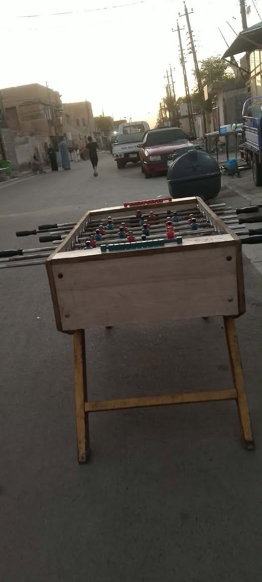 فيشه للبيع نضيفه
السعر ٩٠ وبيها مجال قليل مكان بغداد الشرطه الخامسة 
الشراي يتصل على رقم ***********
