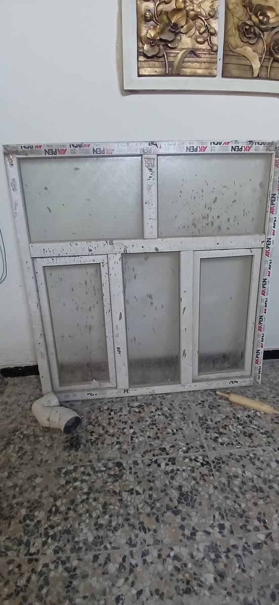 السلام عليكم باب وشباك السعر ٥٠ قفل
الدوره 
***********
