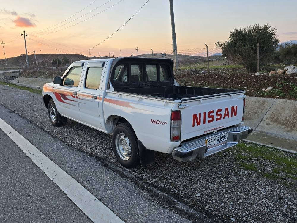 نیسان مۆدیل ۲۰۰٦ سەنەوی تازەیە تاوەکو۲۰۳۰ بێ سبوغ بێ دەعمولێدران سەیارەکە لەسەردەقی شەریکەمایە 
سعری۱۱٥
ژم۰۷٥۱٤۰٤۰٤٥۳
‌ژم۰۷۷۰۳۰۹۱۰۱۰
شوێن کۆیە أربيل, العراق
