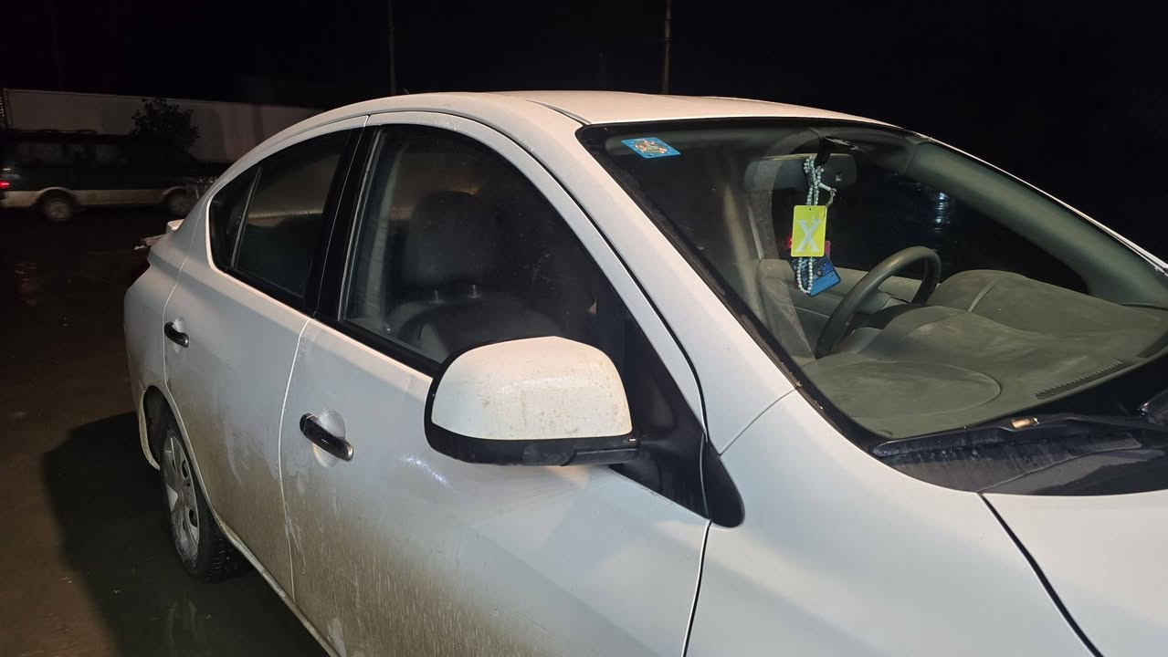 نيسان صني هندي رقم بغداد موديل ١٨ كاشيه ٨٠ مكفوله شخط فقط وبارد بالخلف السيارة مال بيت مكان السيارة ديالى خان بني سعد رقم الهاتف *********** السعر ٩٧
