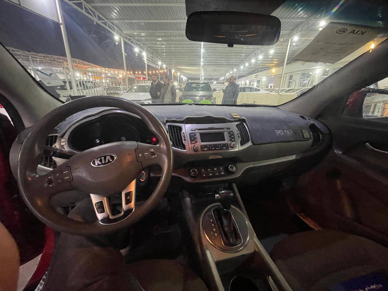 السلام عليكم
سبورتج أمريكي 2011

بيه قطعتين صبغ السيارة ليبل واحدبجم كبس رقم بغداد الجديد

المكان بغداد اليوسفية السعر 120$وبيه مجال بسيط
واتساب ***********
***********
***********
