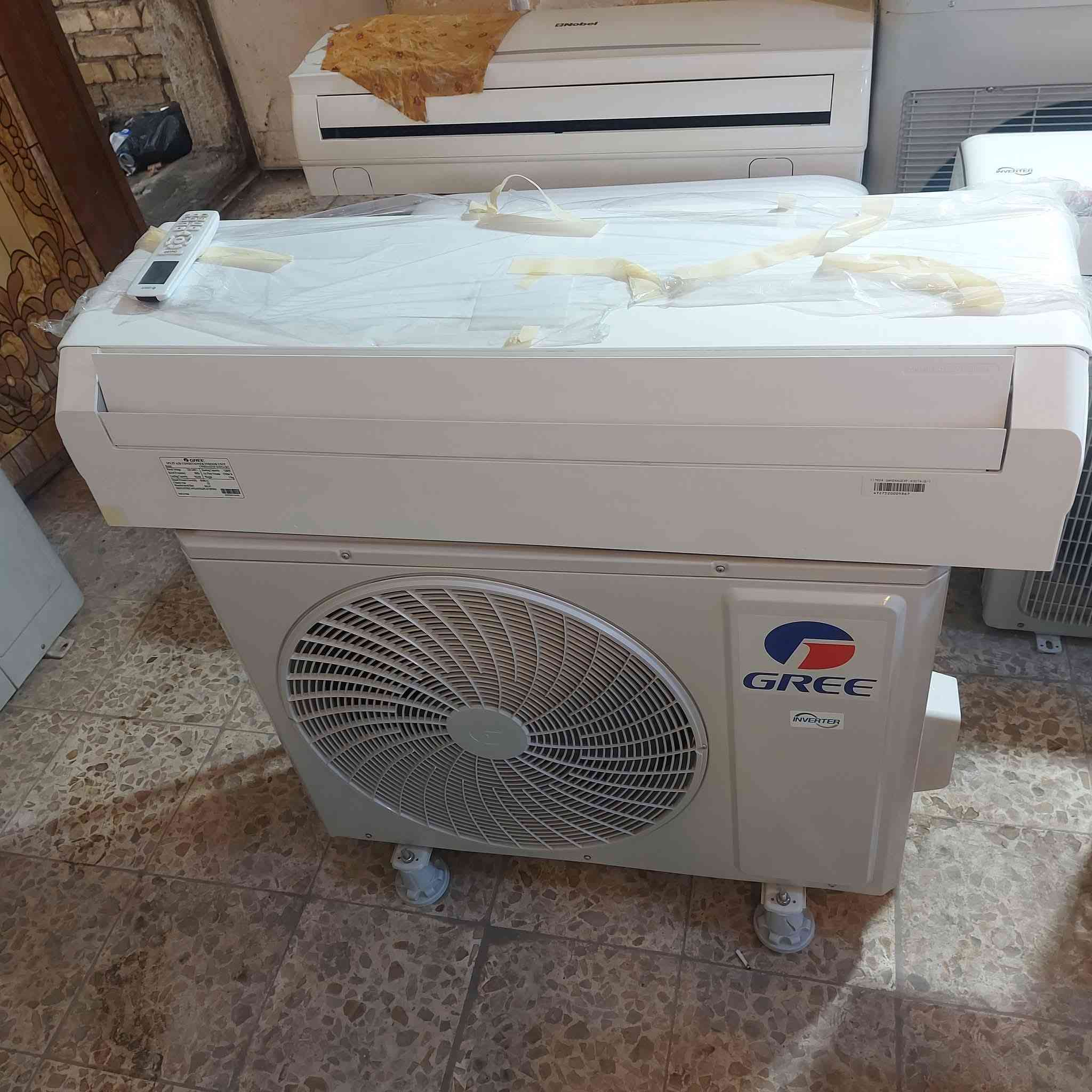 سبلت كري انفريتر ٢طن
نظافة ١٠٠% غاز 410 حديث 
فقط بارد
***********
***********
للبيع سبالت مستعمله وجديد العنوان بغداد جميلة
