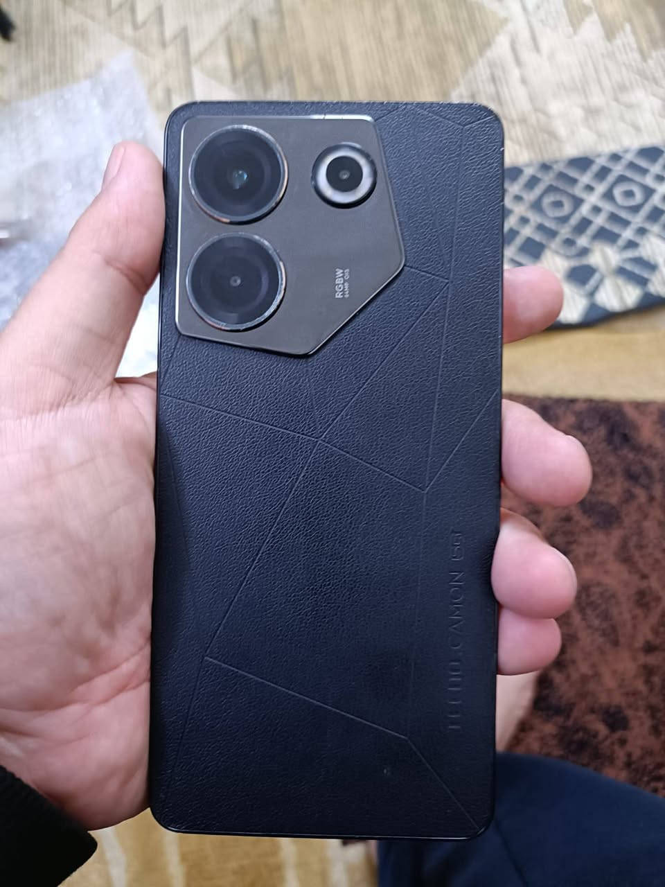 كامون 20 برو 5G
يشغل 90 فريم بوبجي 

وياه باكيته وشاحن 

نظيف ومكفول بي بيه جلغ صغير بشاشه تخلي لاسق يروح 

ذاكره 256... رام 8+8

معالج دايمنستي 8050 

قفل بدون عملة 145 الف دينار


**إذا كنت صاحب هذا الإعلان وتريد حذفه لأي سبب، رجاءا أرسل رسالة إلى الدعم الفني**