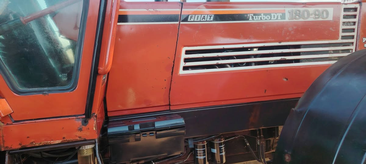 مكينه فيات 180رقم واسط بأسمي انكليزي مكفوله نص او تماتيك تخم تاير
للتواصل ***********
