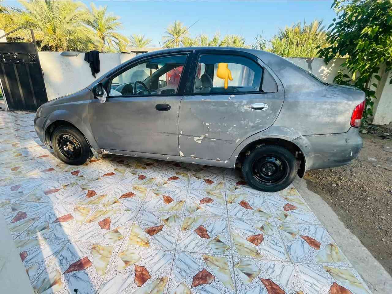 سلام وعليكم. للبيع افيوو موديل 2006 خليجي مفتوح  مو مسكر رقم بابل بسمي تحويل ثاني يوم  سياره جاهزه تخم تاير جديد كهربائيات كله شغاله تبريد نقص  غاز ومروحه فقط بيه بس باب  الخلفي جهة السايق مبدله وبيه معجون مثل ماموضح بصوره سياره بيه اماكن جارده وبيه فقط الباب الباقي مكفول سعر خاص شراي اتصل مو شراي لاتعبني. ***********
