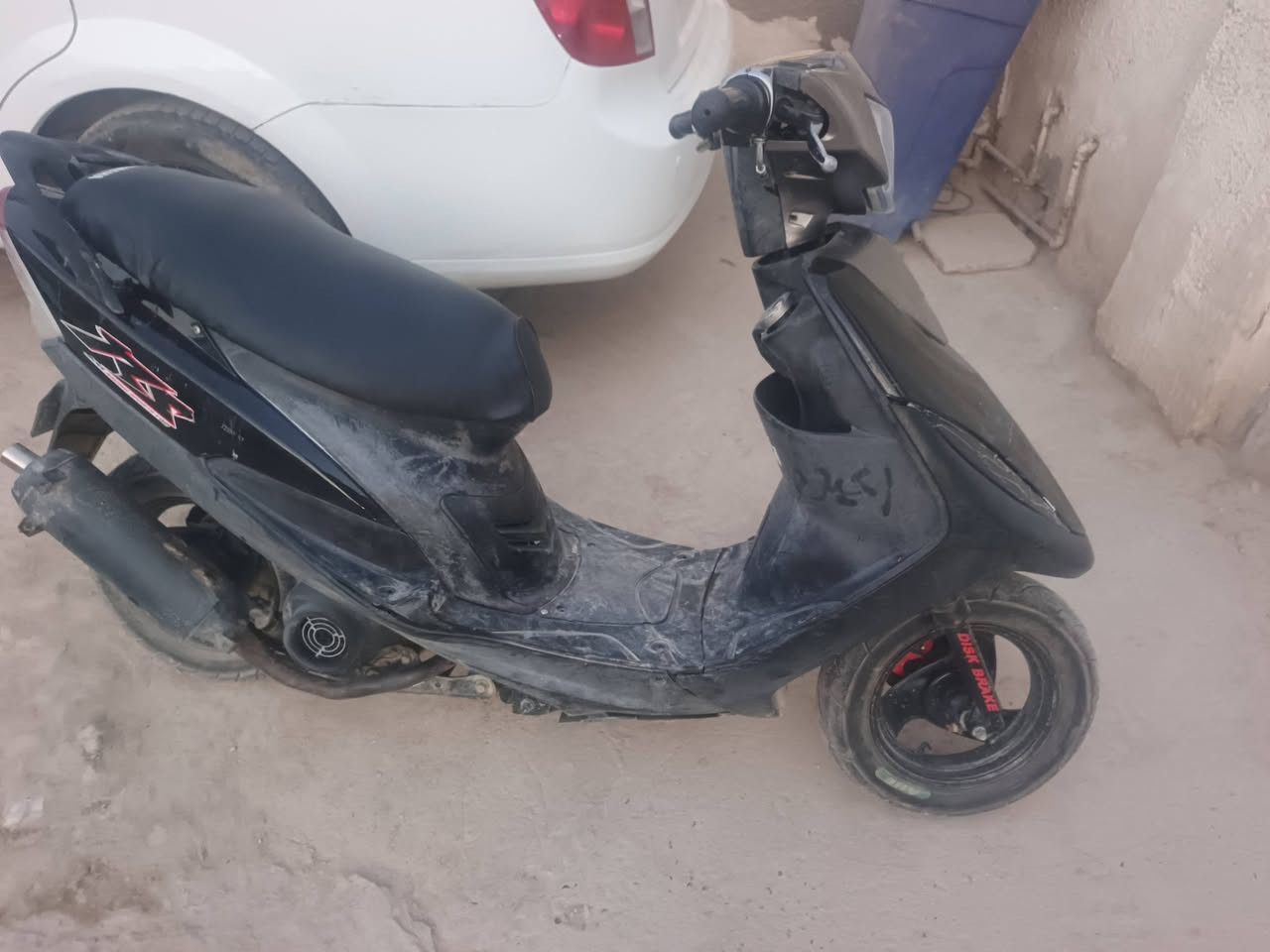 سعره 350وبيها مجال بسيط ***********
