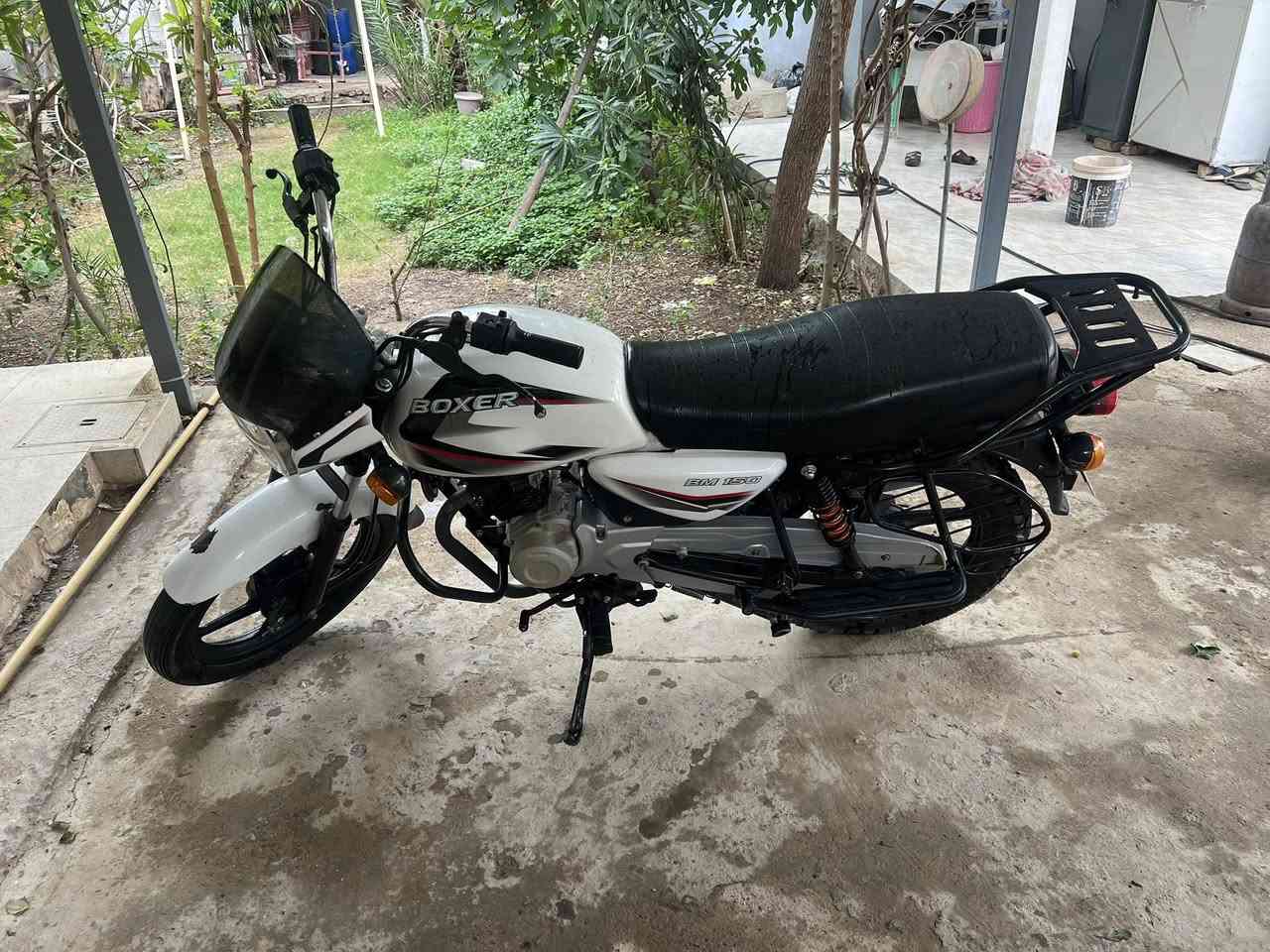 السلام عليكم شبابنه الطيبه دراجه بوكسر موديل 22 الدراجه كفاله عامه برغي ممفتوح بيه دراجه تفيسل ممفيسله وعدكم الحساب الدراجه باسمي تحويل ثاني يوم تفاصيل اكثر اتصل ع رقم *********** مكاني بعقوبه جسر خرنابات
