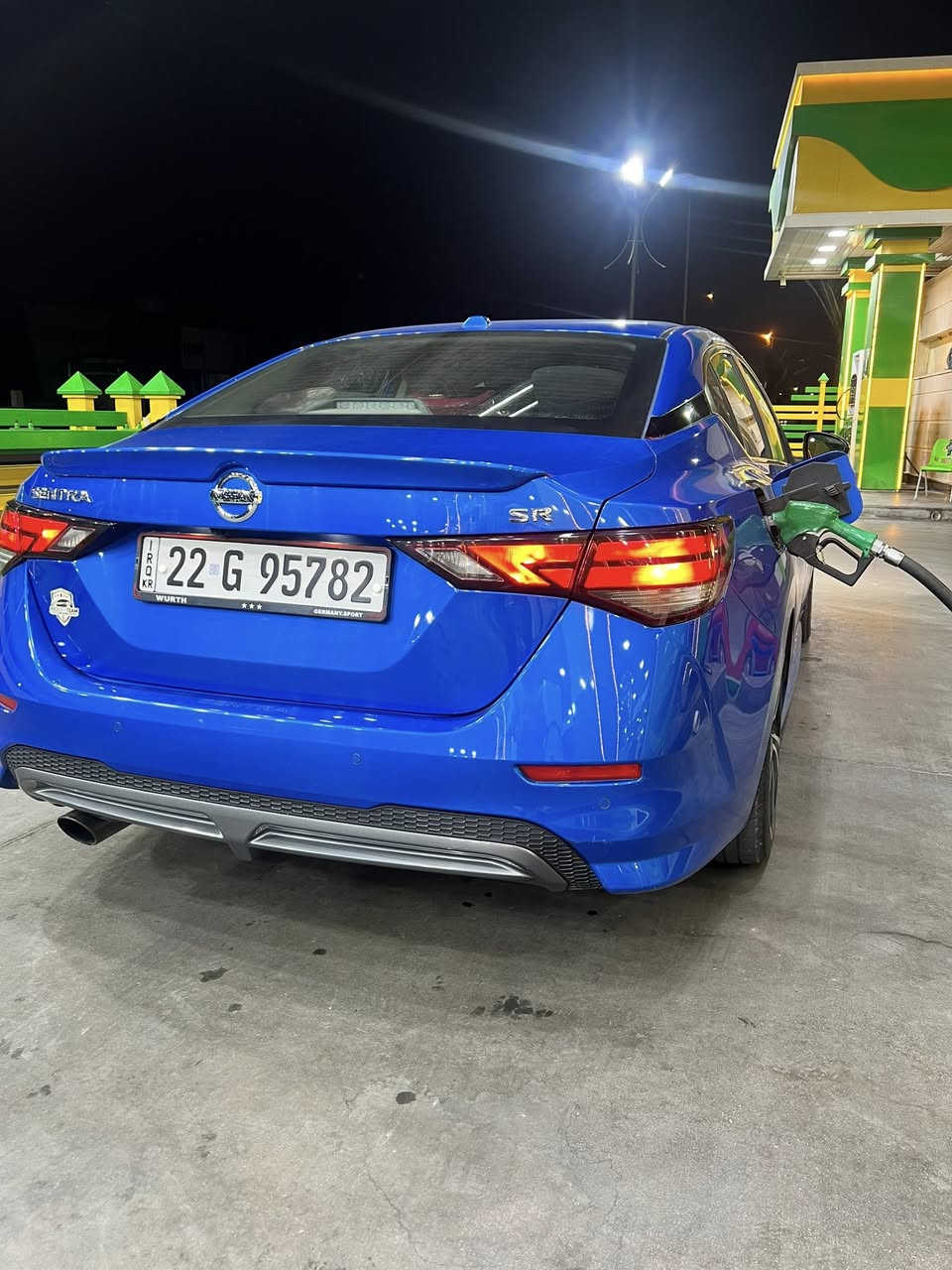 السلام عليكم
SR موديل 2022 
لون مميز بحري
بصمه تشغيل بصمه أبواب 
تشغيل عن بعد 
حساس امامي خلفي جانبي 
مانع تصادم خلفي  امامي
كروس تثبيت سرعة
رادار تفاعلي 
نضام تنبيه خروج عن مسار 
لايت زينون عالي ناصي
لد نهاري 
تبريد شاشه بيانو منفصل 
نضام قياده سبورت + ايكو + نورمال 
دواسات رياضي بلادي 
اشاير بالمري 
شاشه كبير 
كاميرا دوار 
كار بلي 
مانع تزحلق 
فول تحكم ستيرن 
سياره ايرباكاتها سليمة شواصيها ودواخلها سليمة
دهن گير مبدل جديد
السعر 135 بيها مجال
***********
صور الحادث والسونار مرفقة
