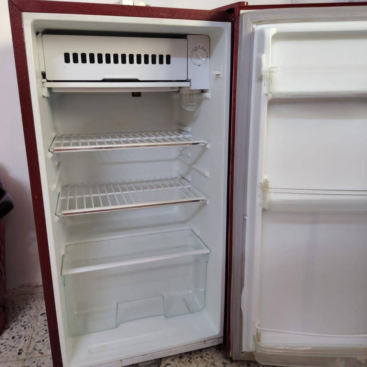 السلام عليكم فرصة مميزه 
للبيع ثلاجة بحالة جيدة جدا نظيفة تبريدها قوي جاهزه للاستخدام فورا والسعر مناسب ٦٥ الف فقط لا تفوتوه


**إذا كنت صاحب هذا الإعلان وتريد حذفه لأي سبب، رجاءا أرسل رسالة إلى الدعم الفني**
