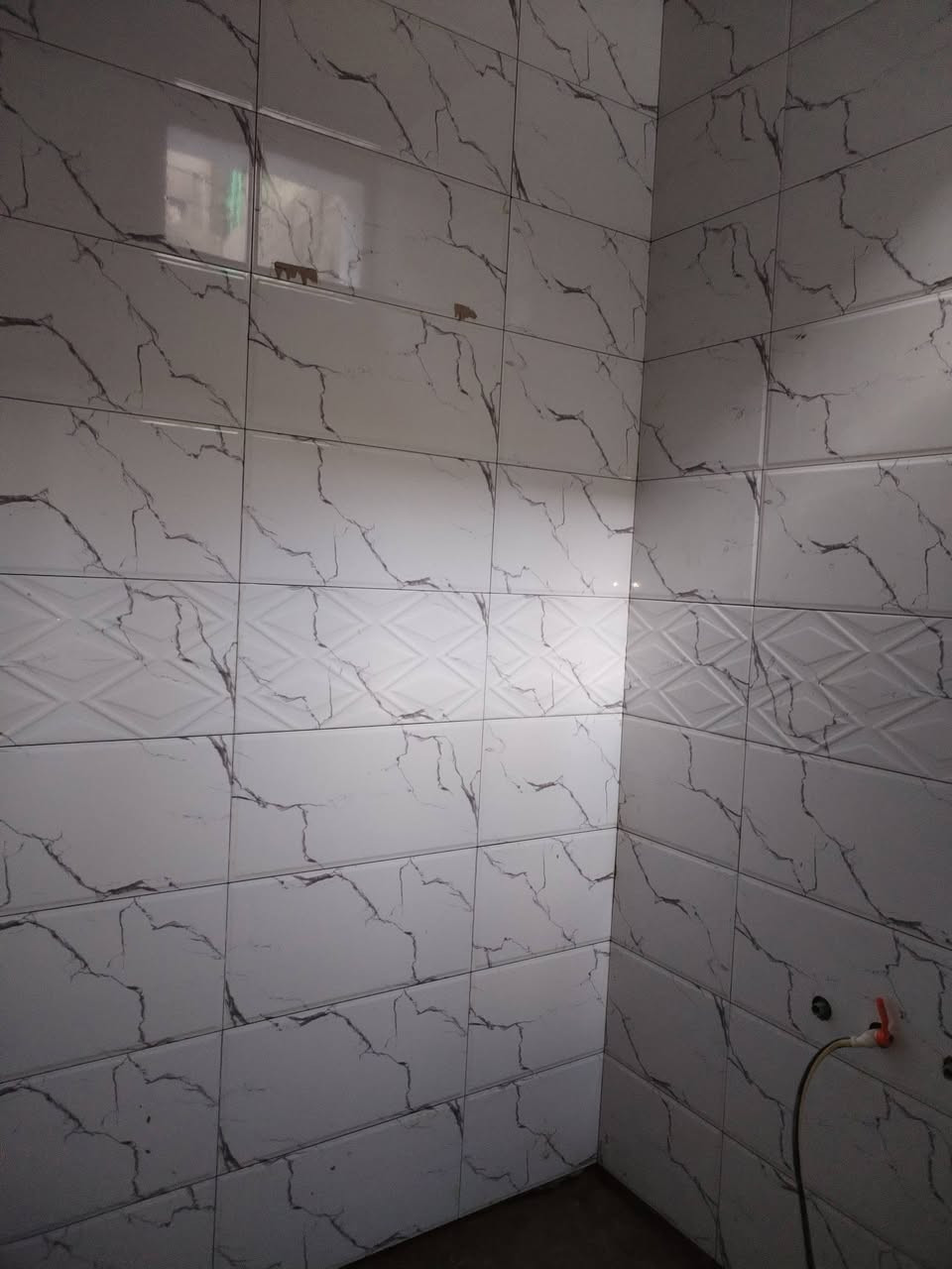 السلام عليكم صفاف سراميك متفرغ حالين وهذا شغلي ***********
***********
