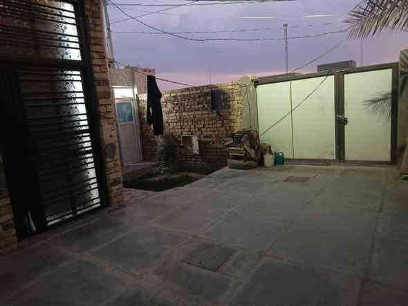 سلام عليكم بيت للبيع 200 متر العنوان الديوانيه حولي الجامعه مقايبل اسواق اليمامة ثالث فرع بيت طابو زراعي سند محكمه بيت طابق ونص طابق ثاني نص كامل بس متخت يعني سعر البيت 140 وبي مجال رقم صاحب الدار ***********
