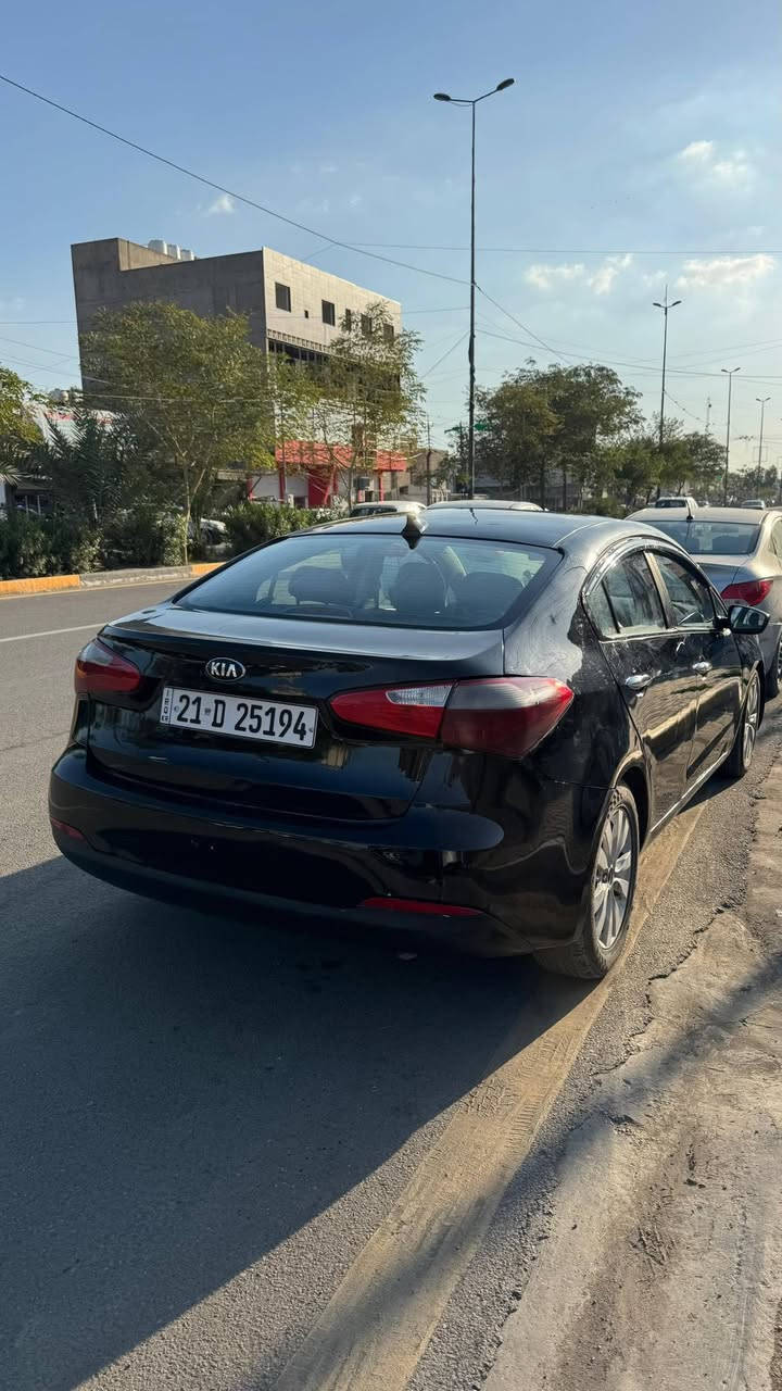 السلام عليكم كيا فورتي 2016للبيع رقم سليمانيه الجديد بيه صبغ عام ماشيه 145ميل سياره حلوه مرتبه السعر 105 وبيه مجال عنواني بغداد حي الجهاد للاستفسار (***********)
