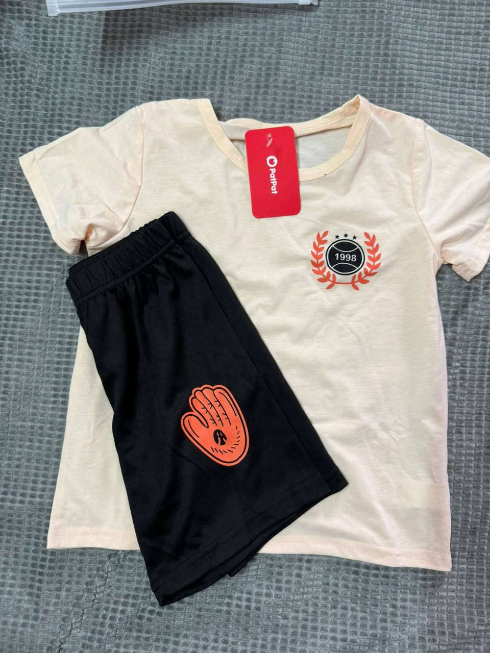 كوزمتك رزان بسمايه
ملابس اطفال 
يوجد توصيل لجميع


**إذا كنت صاحب هذا الإعلان وتريد حذفه لأي سبب، رجاءا أرسل رسالة إلى الدعم الفني**