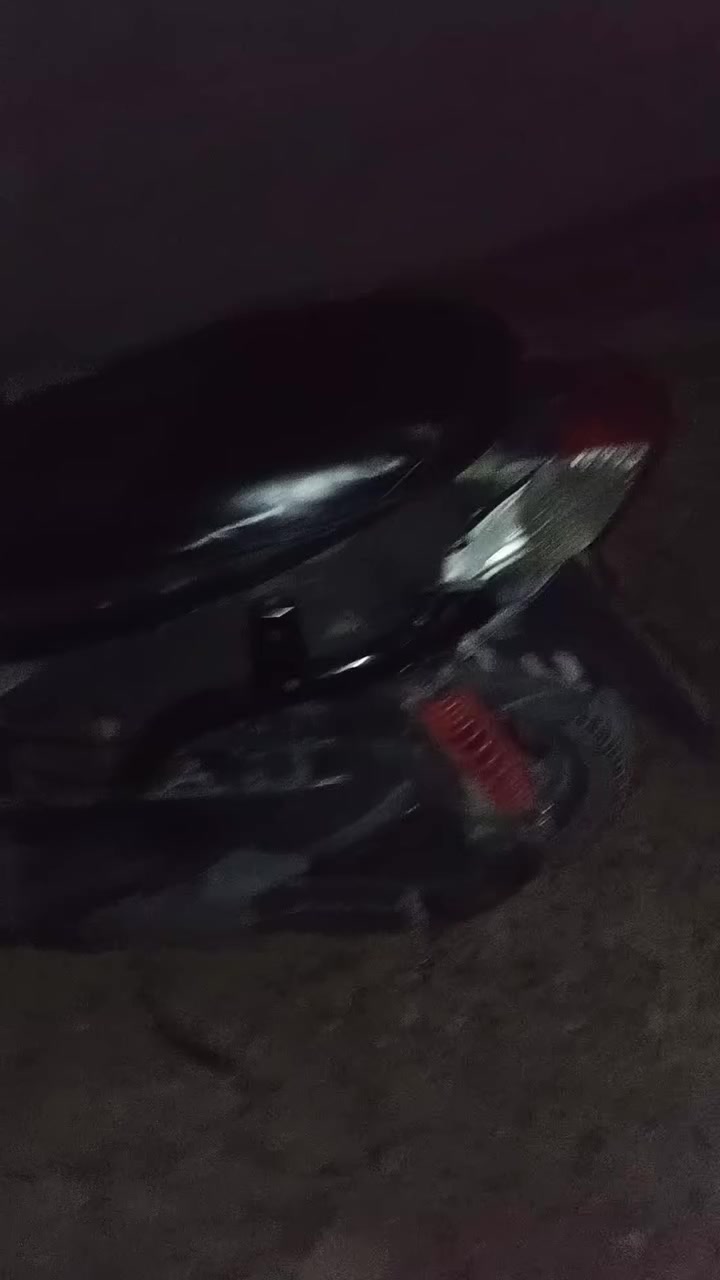 سلام عليكم للبيع دراجه كامله كهرباءيات وشغاله نقص كفرات فقط رايدها275 قفل يريد مكاني دوره مهديه ***********
 بيها مجال لشراي
