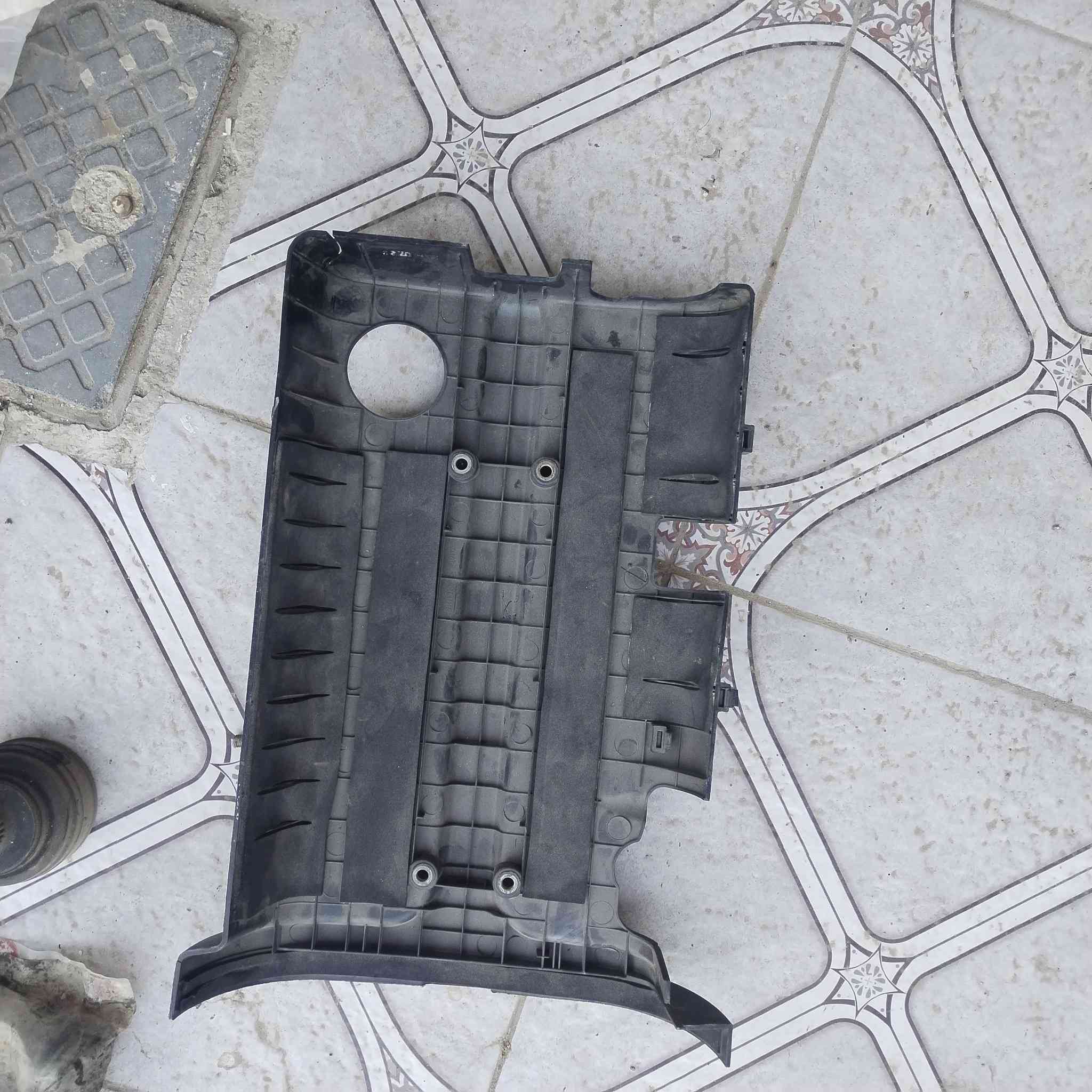 السلام عليكم
أغراض افيو اوبترا للبيع
غطاء مكينة + دكشن بارد هوه وحساساته والبوري مال الهواء + درايم شفت ايمن + روس ارواط اوبترا + دبة زراكات هيك وماطورها  الي يريدهم يقيم بلي يرضه بي الله وياخذهم مكاني بابل المسيب ***********
