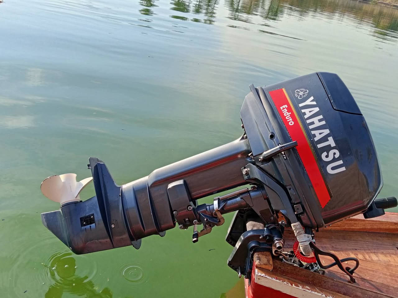 السلام عليكم ورحمة وبركاته 

متوفر مكينه يوهاتسو جديد 
شرط ما مفتوح لاكير ولا محرك
النضافه /ميه بل ميه 
المكينه تشتغل سلف او جره 
المكينه مستعمله اقل من شهر 
رقم الهاتف: ***********
متوفر واتساب على الرقم
