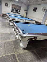 طاولات بليارد يلن عدد ( 6  )للبيع مع ميز سنوكر (M1)  نظافة حلوة  للاست...