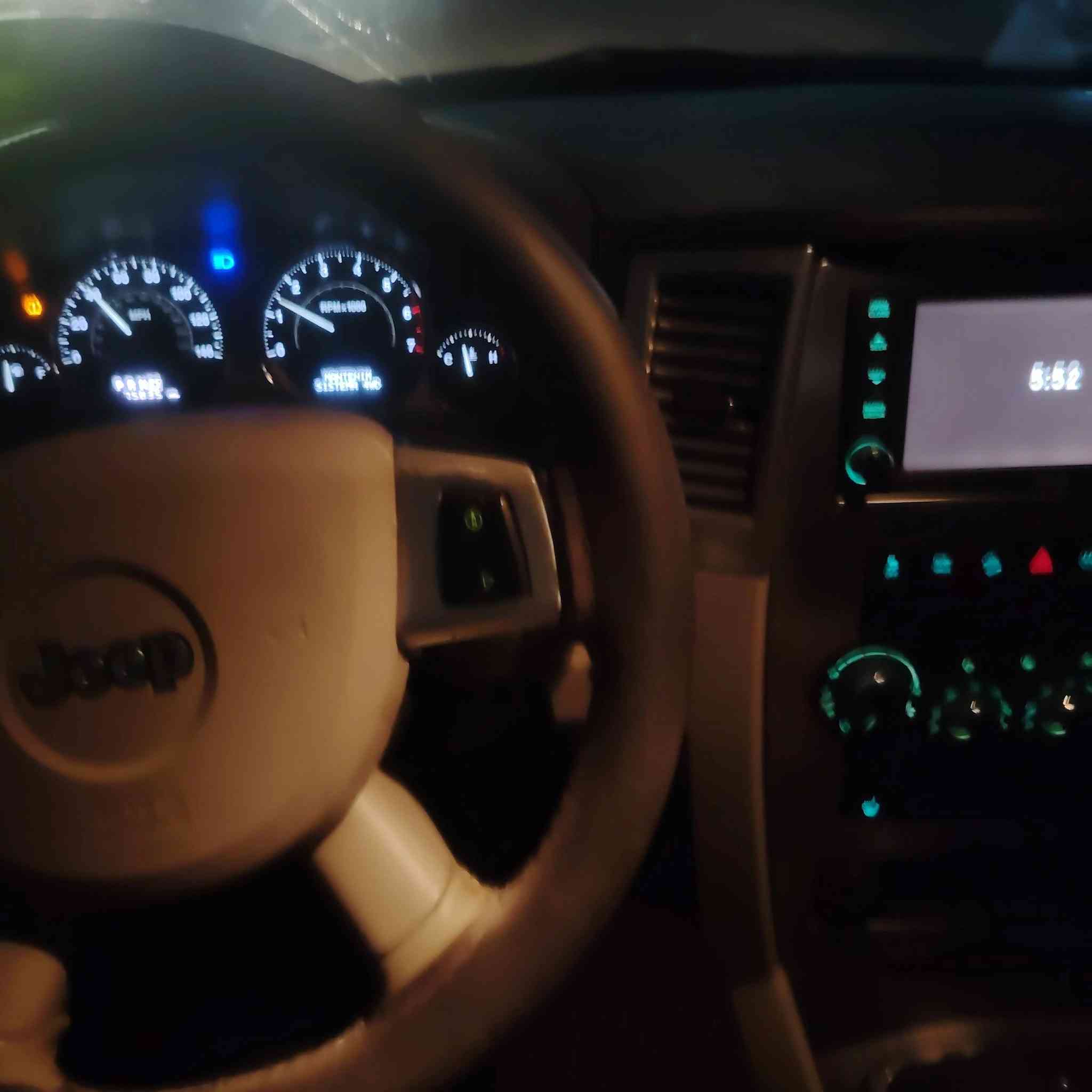 سلام عليكم jeep 5.7 2010 فول مواصفات تبريد ثلج ماشيه 76 ميل رقم بغداد تحويل مباشر مكاني الدوره ابو دشير  *********** مراوس + بيع
