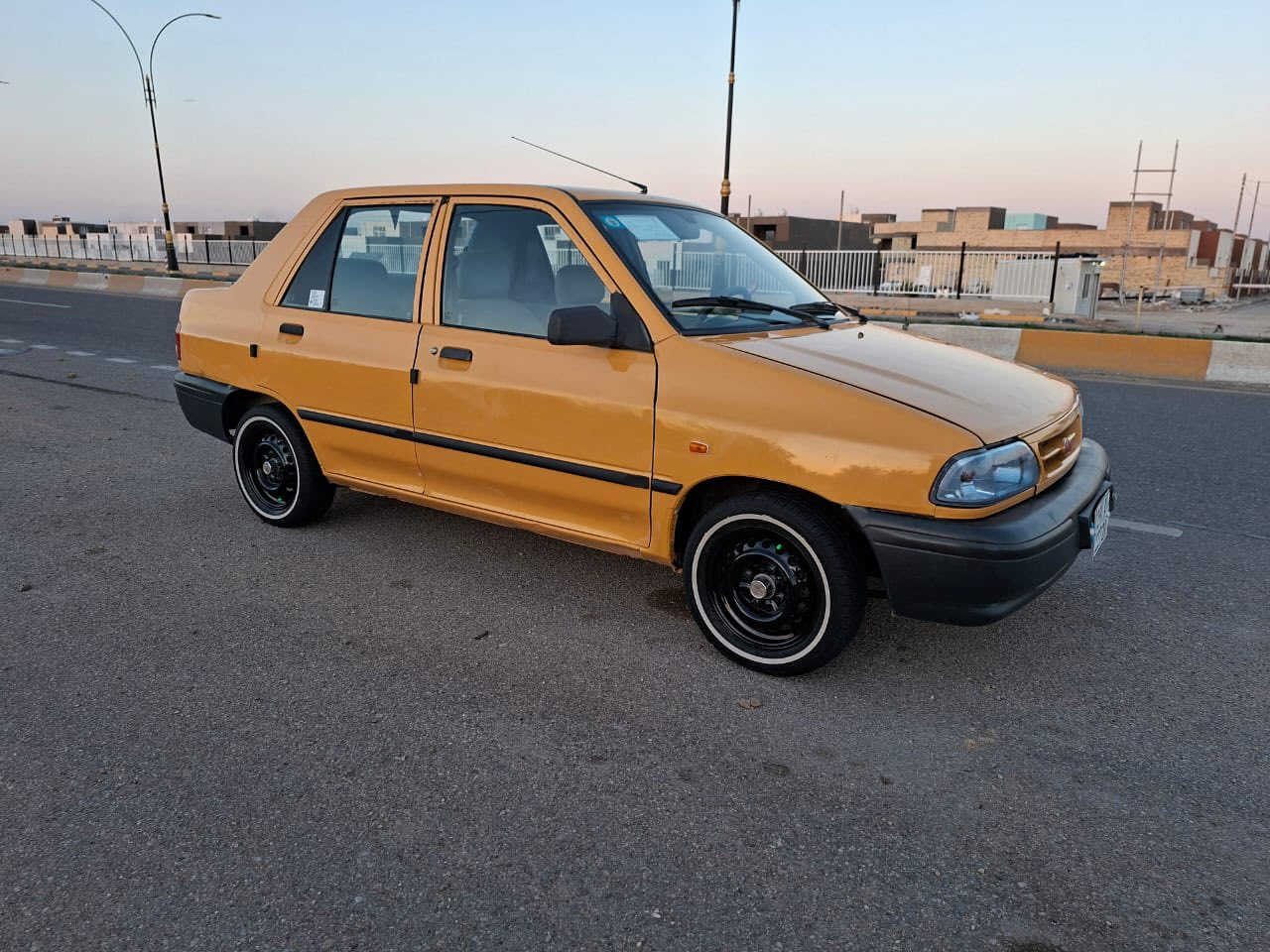 سلام عليكم سايبه موديل 15 سياره نضيفه بيها بس بارد بل جاملغ سياره مكفوله من ضربه سياره خير من الله عنوانها كربلاء تبريد تدفء شغال سياره حلوه مال رزق رقم تلفون ***********
