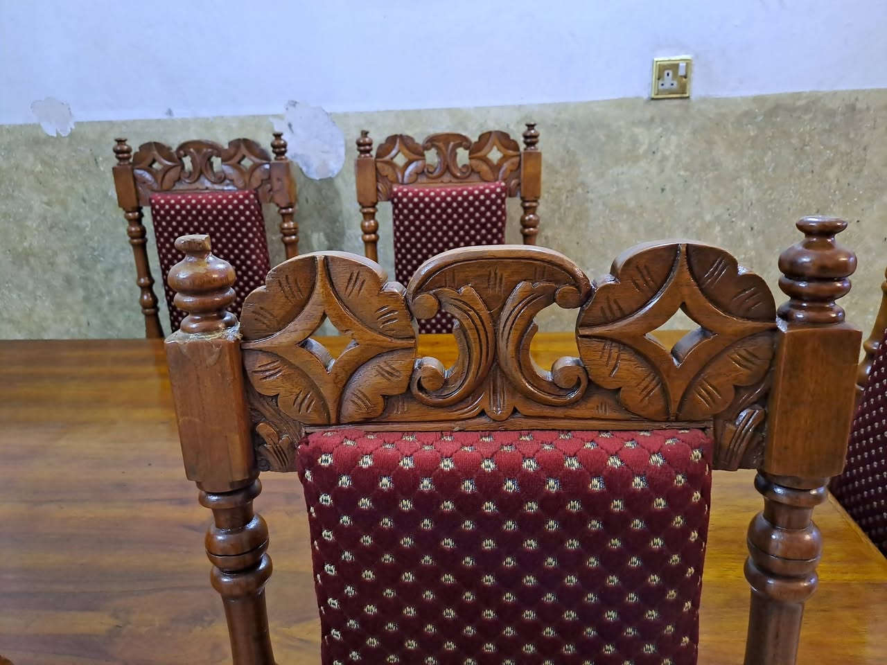 ميز صاج خشب بورمي
🪵🪵🪵🪵
الميز نضيف خالي من الكسر والعيوب 
دوشمة جديدة 
الموقع 🏠
بغداد _البنوك


**إذا كنت صاحب هذا الإعلان وتريد حذفه لأي سبب، رجاءا أرسل رسالة إلى الدعم الفني**