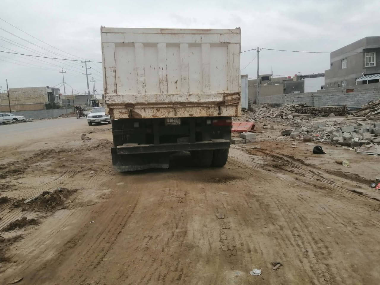 سلام عليكم سياره فالفو للبيع مكينه إف ١٢ حجم ٢١ كير دبل فقسه مجموعه ٨٢ رقم ألماني بسمي تخم تاير صاج رقم ذي قار ***********
