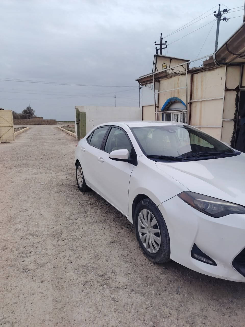 بيع فقط
السعر 115 وبيه مجال 
كورله٢٠١٨ للبيع
رقم دولي شمالي
محرك كير اكسل الكل مكفول رقم انكليزي اربيل  تخم تاير 
بيها خمس قطع ***********
