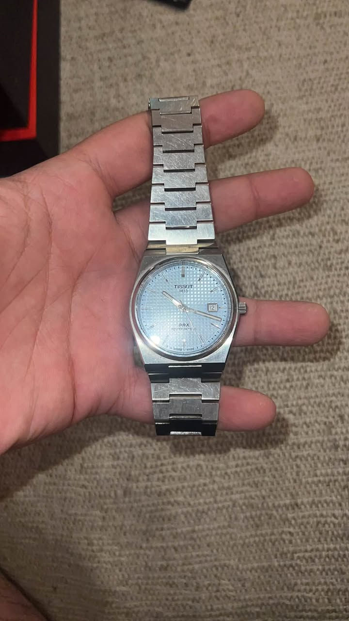 للبيع
TISSOT prx 
مكاني بغداد حي العدل 
***********
كارت الضمان موجود العلبه الاصليه موجوده 
سعر 550 وبيها مجال بسيط
