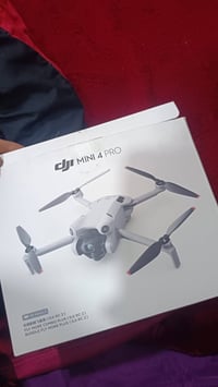 ميني 4 برو • نضافه • ملحقات كاملة